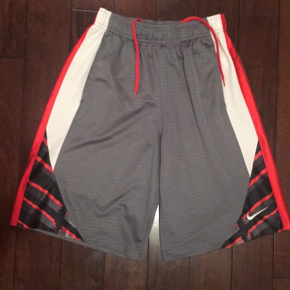 Nike Other - Boys sz M multi color Basketball shorts Nike Other - Boys sz M multi color Basketball shorts